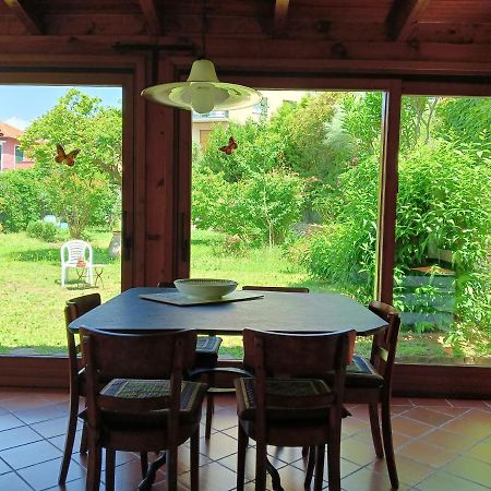 Villetta Con Giardino A Due Passi Dal Mare Imperia Luaran gambar