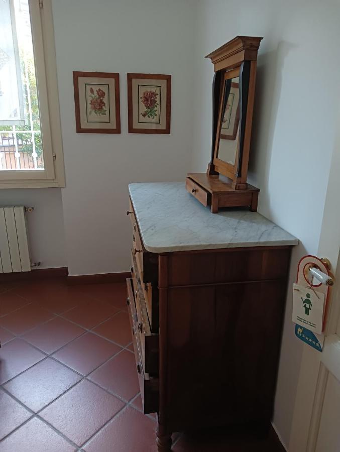 Villetta Con Giardino A Due Passi Dal Mare Imperia Luaran gambar