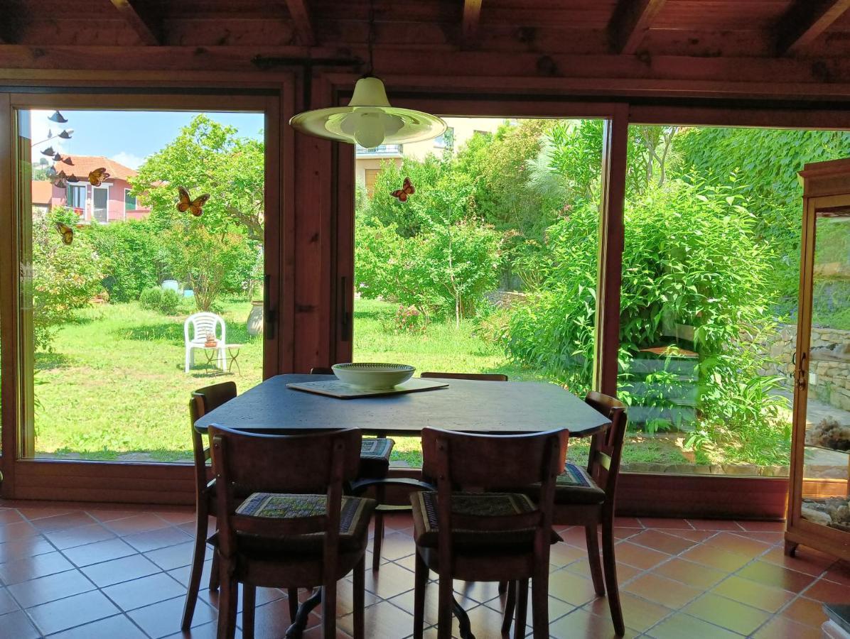 Villetta Con Giardino A Due Passi Dal Mare Imperia Luaran gambar